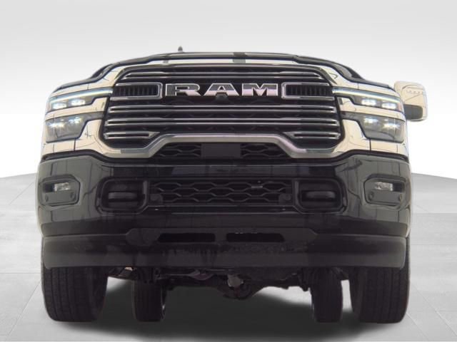 Used 2026 RAM 2500 Laramie AWD/4WD image 2
