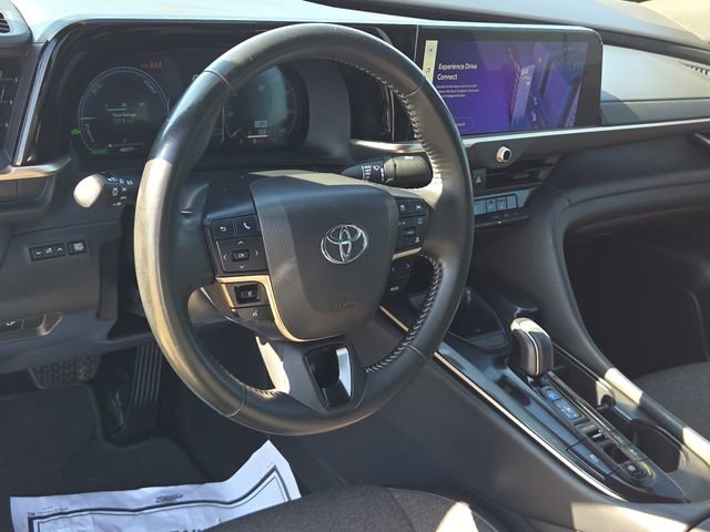 Used 2024 Toyota Crown XLE image 15