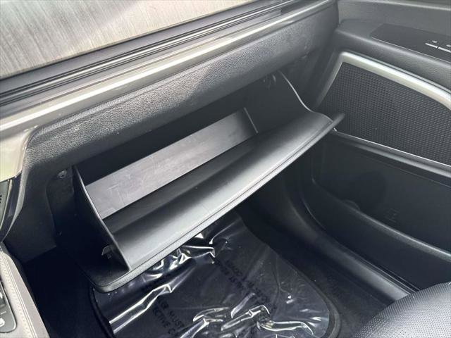 Used 2023 Kia Telluride EX w/ EX Captain's Chair Package image 33