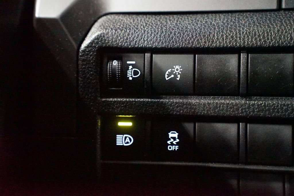 Certified 2024 Toyota Tacoma SR5 image 25