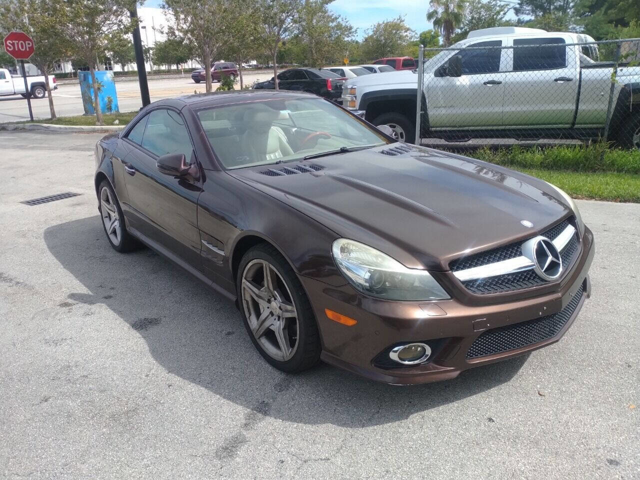 Used 2012 Mercedes-Benz SL 550 image 3
