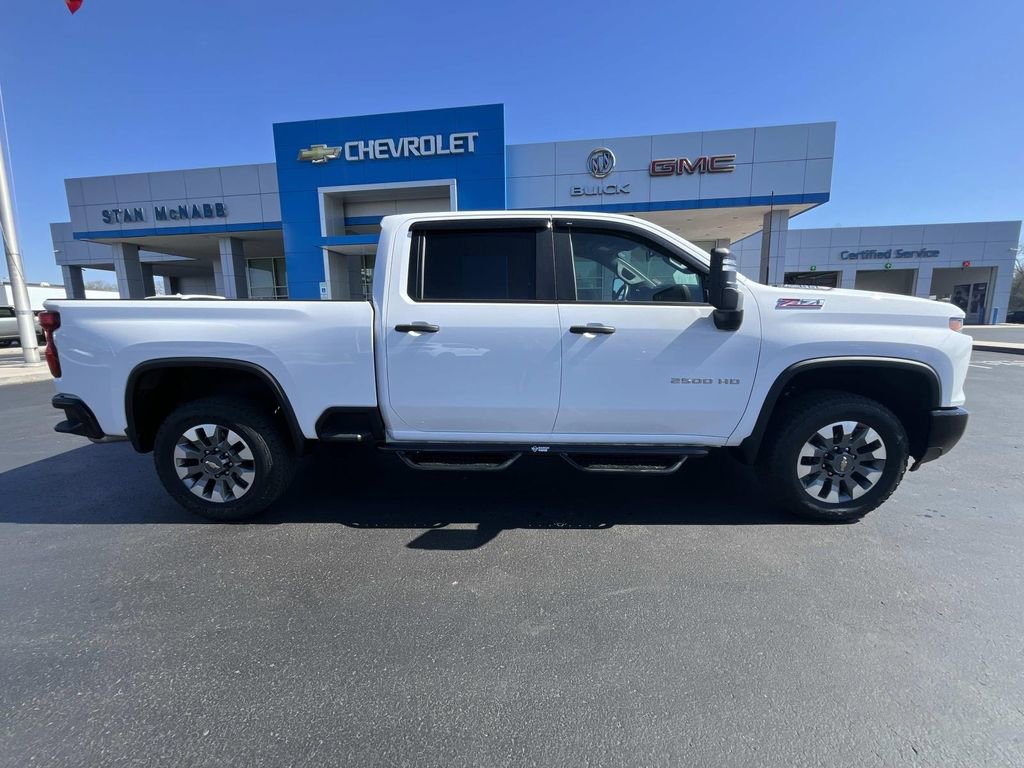 Certified 2025 Chevrolet Silverado 2500 Custom w/ Custom Value Package image 8