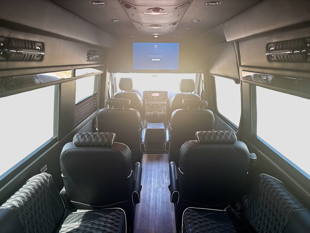 Used 2022 Mercedes-Benz Sprinter 2500 image 18