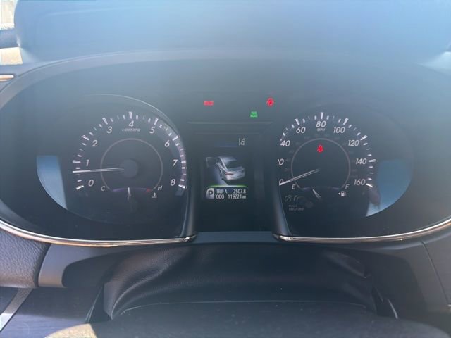 Used 2017 Toyota Avalon Limited w/ All Weather Liner Package image 3