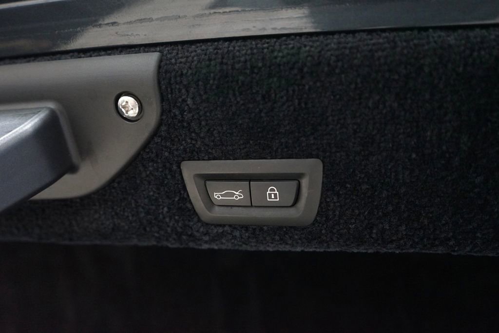 Used 2016 Rolls-Royce Wraith image 68