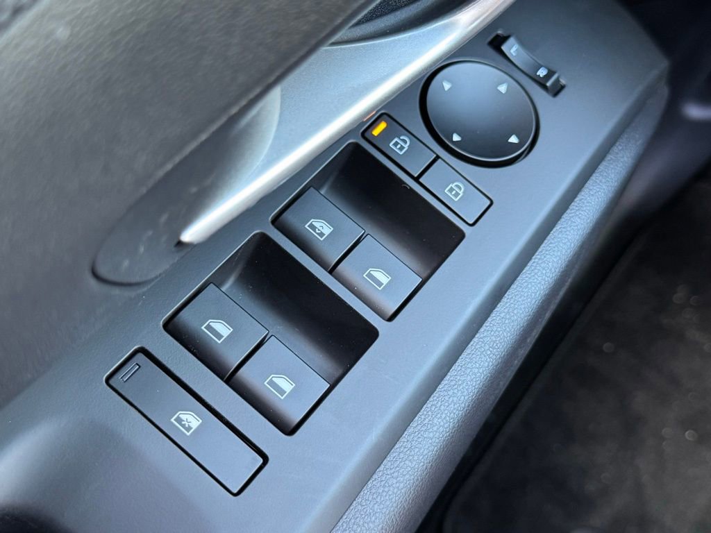 New 2026 Hyundai Tucson Blue SE image 21