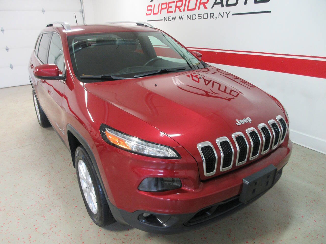 Used 2016 Jeep Cherokee Latitude w/ Cold Weather Group AWD/4WD image 11