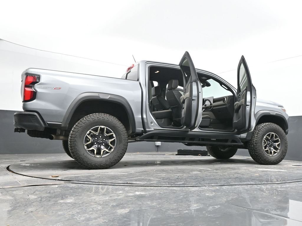 Used 2024 Chevrolet Colorado ZR2 w/ ZR2 Convenience Package III image 74