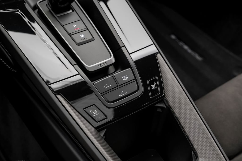 Used 2025 Porsche 911 Carrera 4 GTS image 23