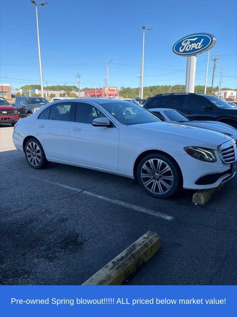 Used 2018 Mercedes-Benz E 300 4MATIC image 3