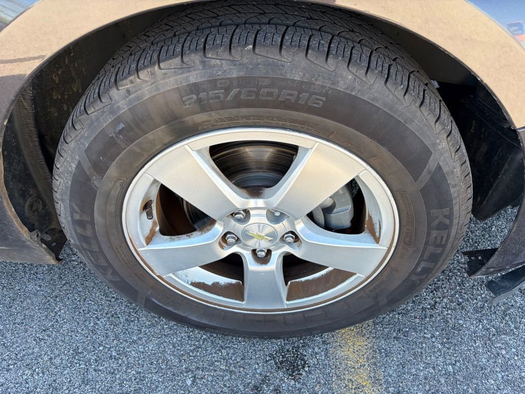 Used 2015 Chevrolet Cruze LT w/ Sun And Sound Package FWD image 38