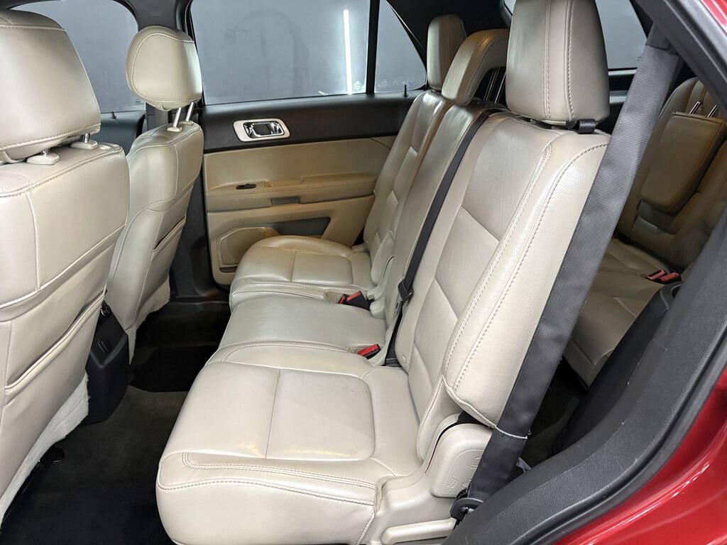 Used 2013 Ford Explorer XLT AWD/4WD image 11