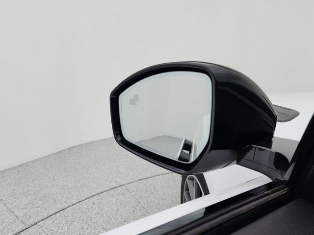 New 2026 Land Rover Range Rover Velar Dynamic SE image 26