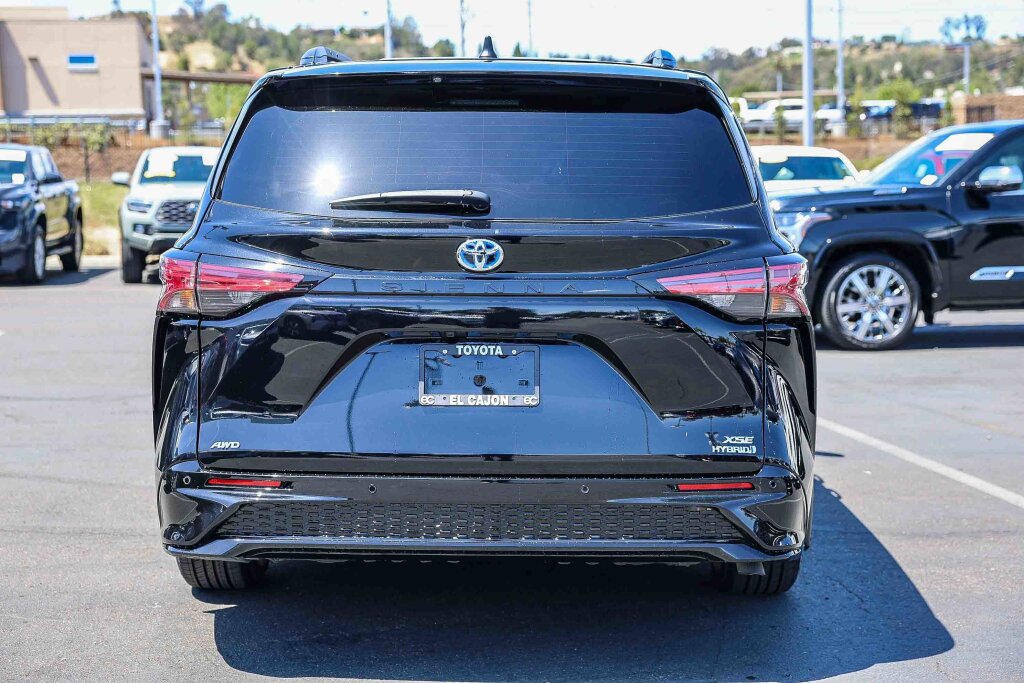 Certified 2023 Toyota Sienna XSE w/ XSE Plus Package AWD/4WD image 24