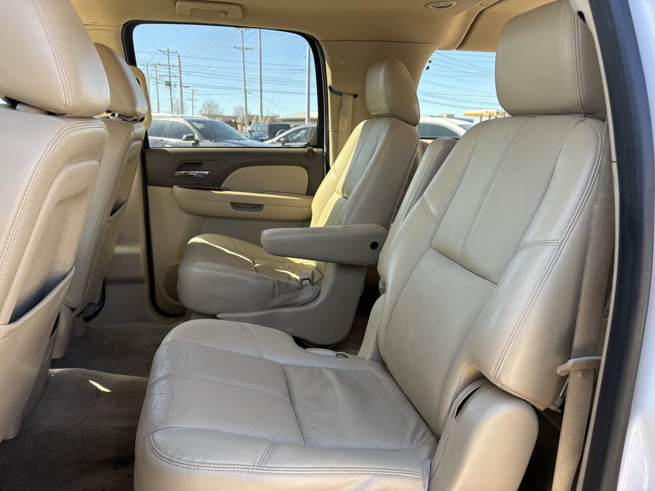 Used 2013 Chevrolet Suburban LT w/ All-Star Edition RWD image 15