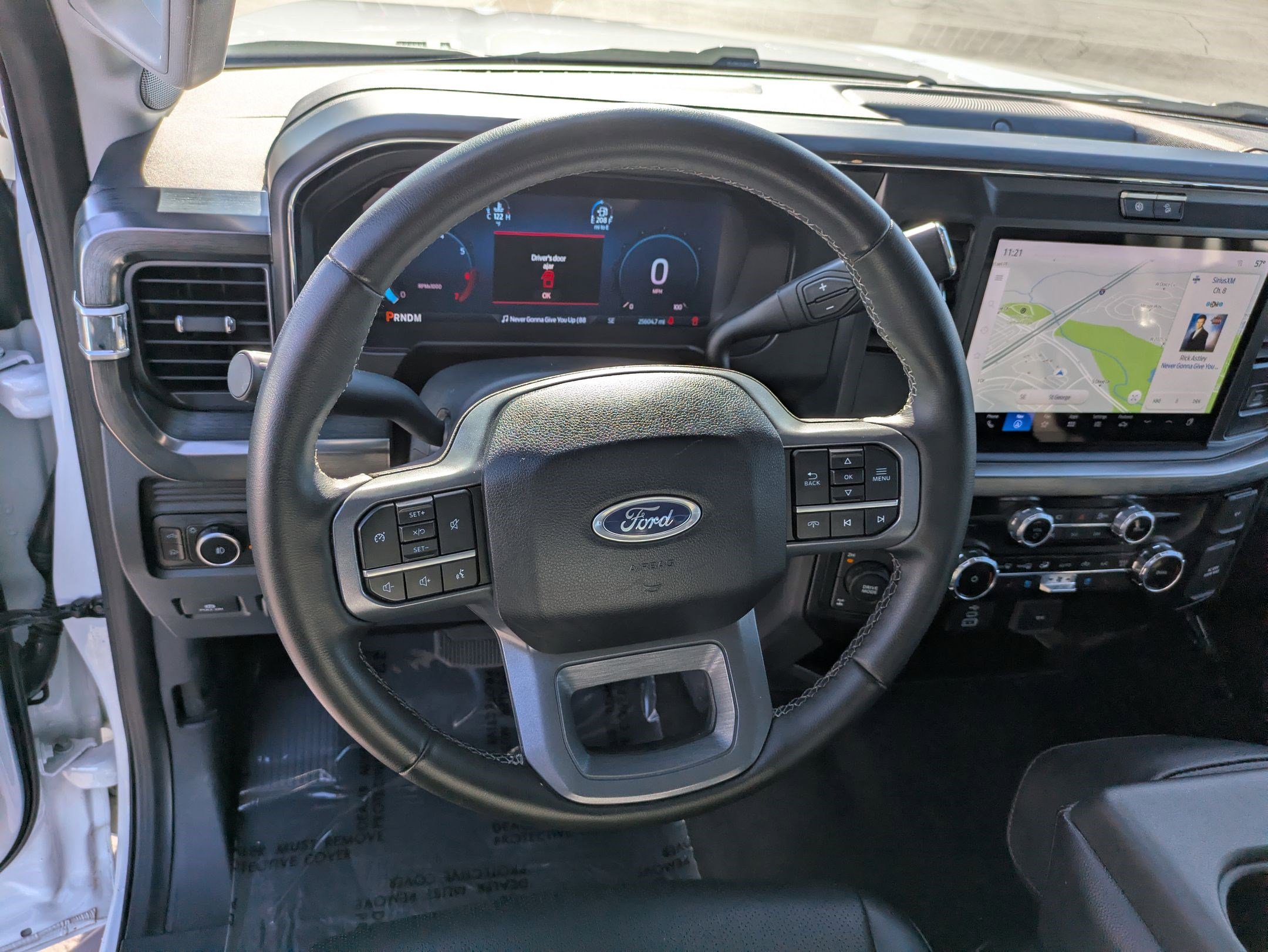 Used 2025 Ford F350 Lariat image 16