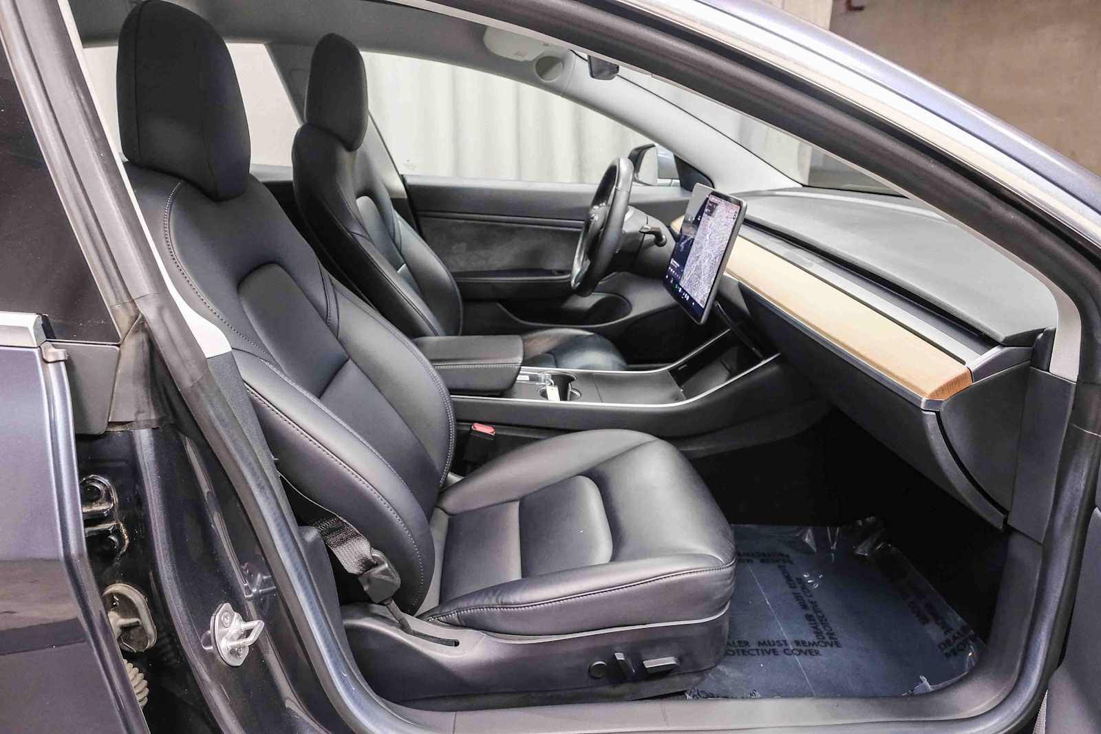 Used 2018 Tesla Model 3 Long Range RWD image 20
