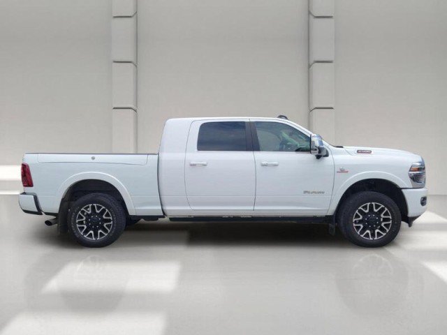 Used 2025 RAM 2500 Limited AWD/4WD image 4