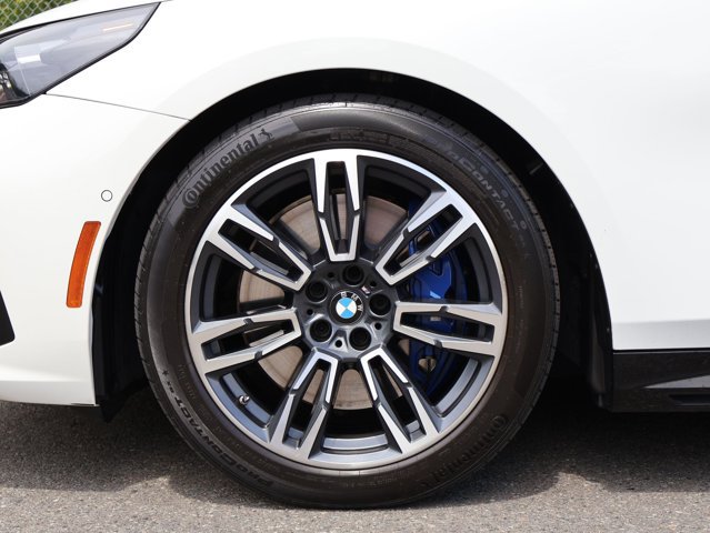 Used 2024 BMW 540i xDrive w/ Premium Package AWD/4WD image 29