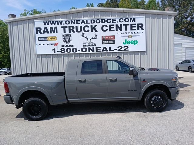 New 2026 RAM 3500 Limited image 2
