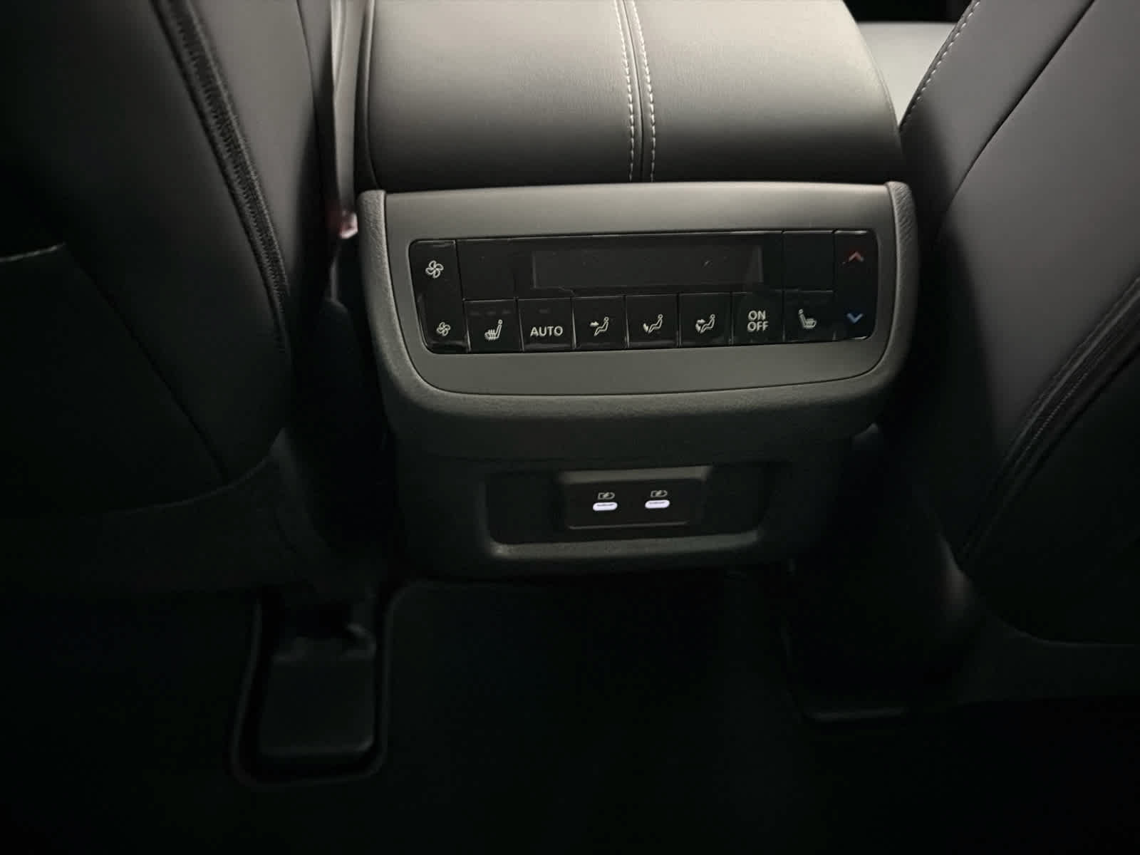 New 2026 Nissan Pathfinder SL w/ SL Premium Package FWD image 22