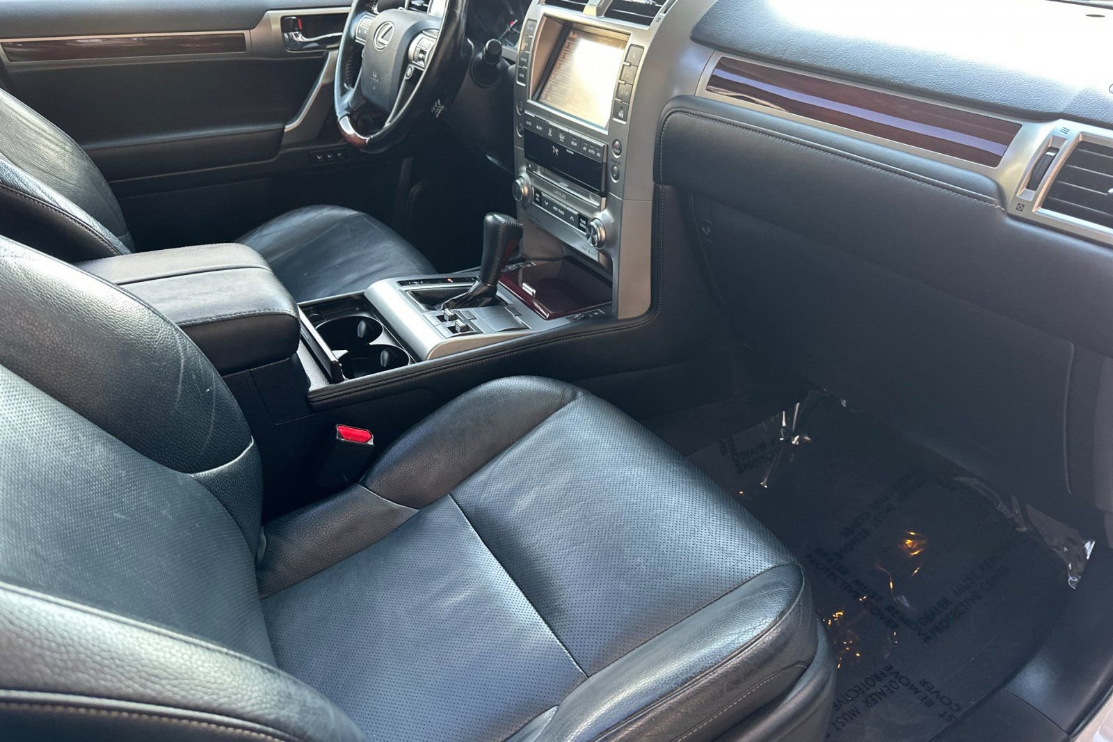 Used 2017 Lexus GX 460 Premium w/ Premium Package image 21