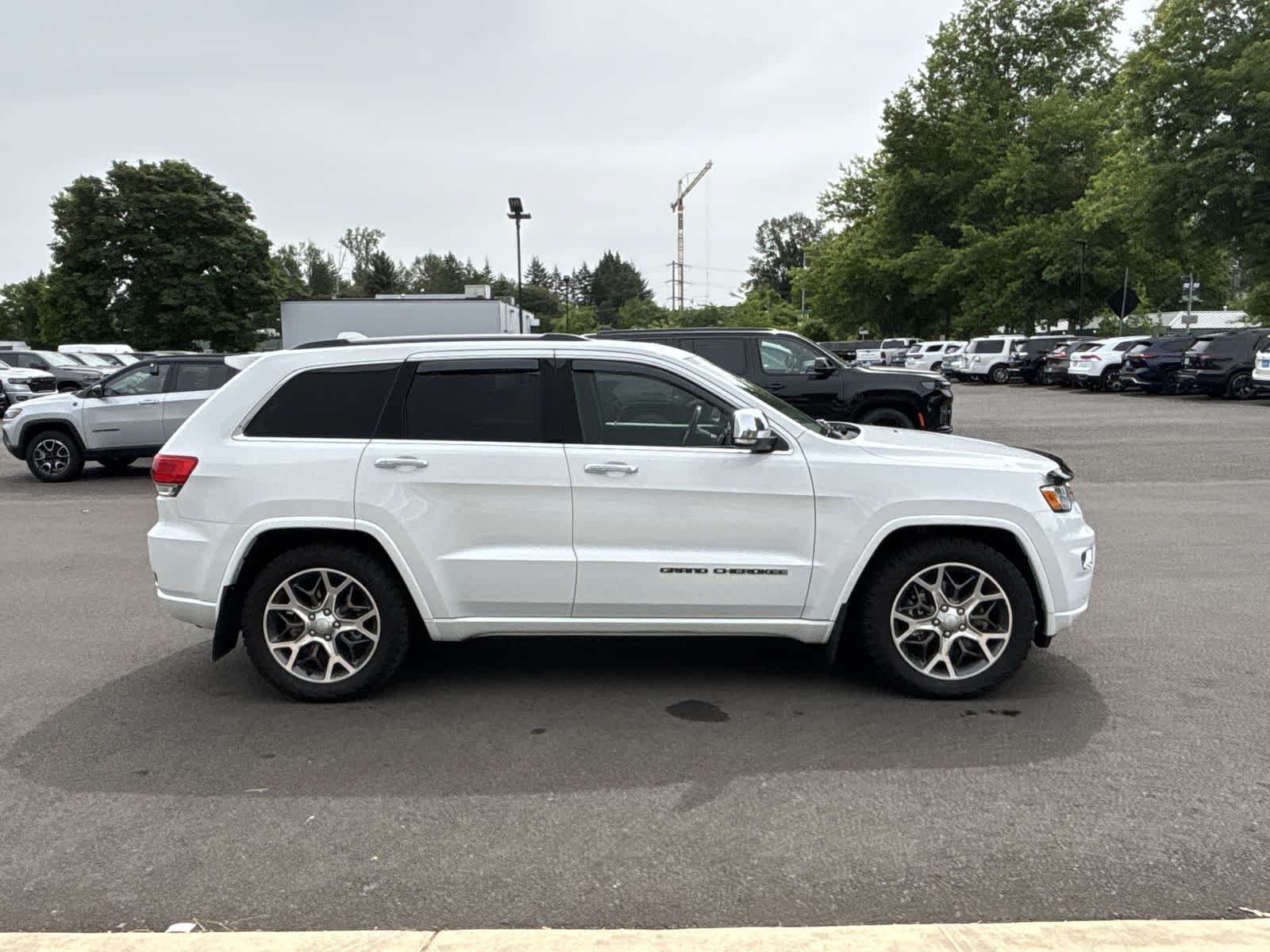 Certified 2021 Jeep Grand Cherokee Overland AWD/4WD image 6