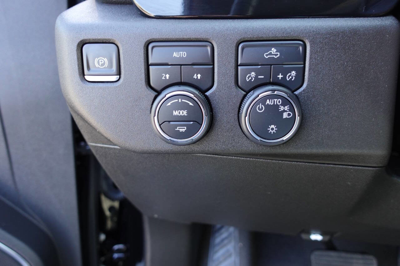 Used 2023 Chevrolet Silverado 1500 LT AWD/4WD image 53