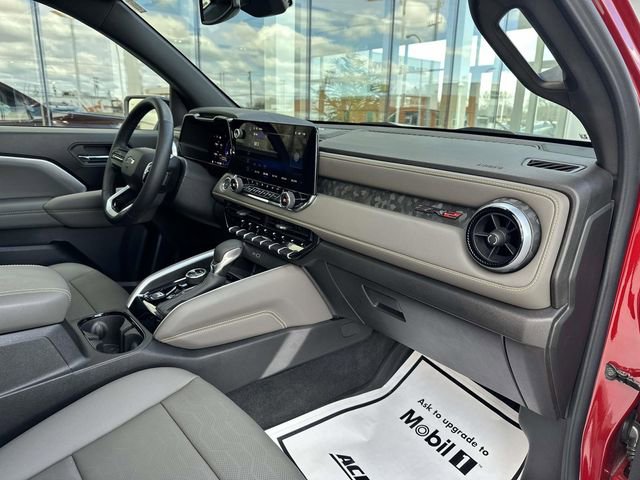 Used 2026 Chevrolet Colorado ZR2 w/ Technology Package image 21