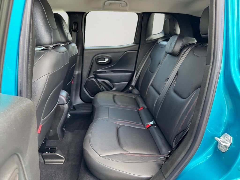 Used 2022 Jeep Renegade Trailhawk w/ Trailer Tow Group image 15