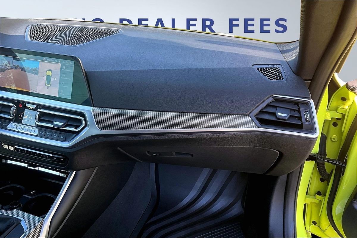 Used 2021 BMW M4 Coupe w/ Executive Package image 25