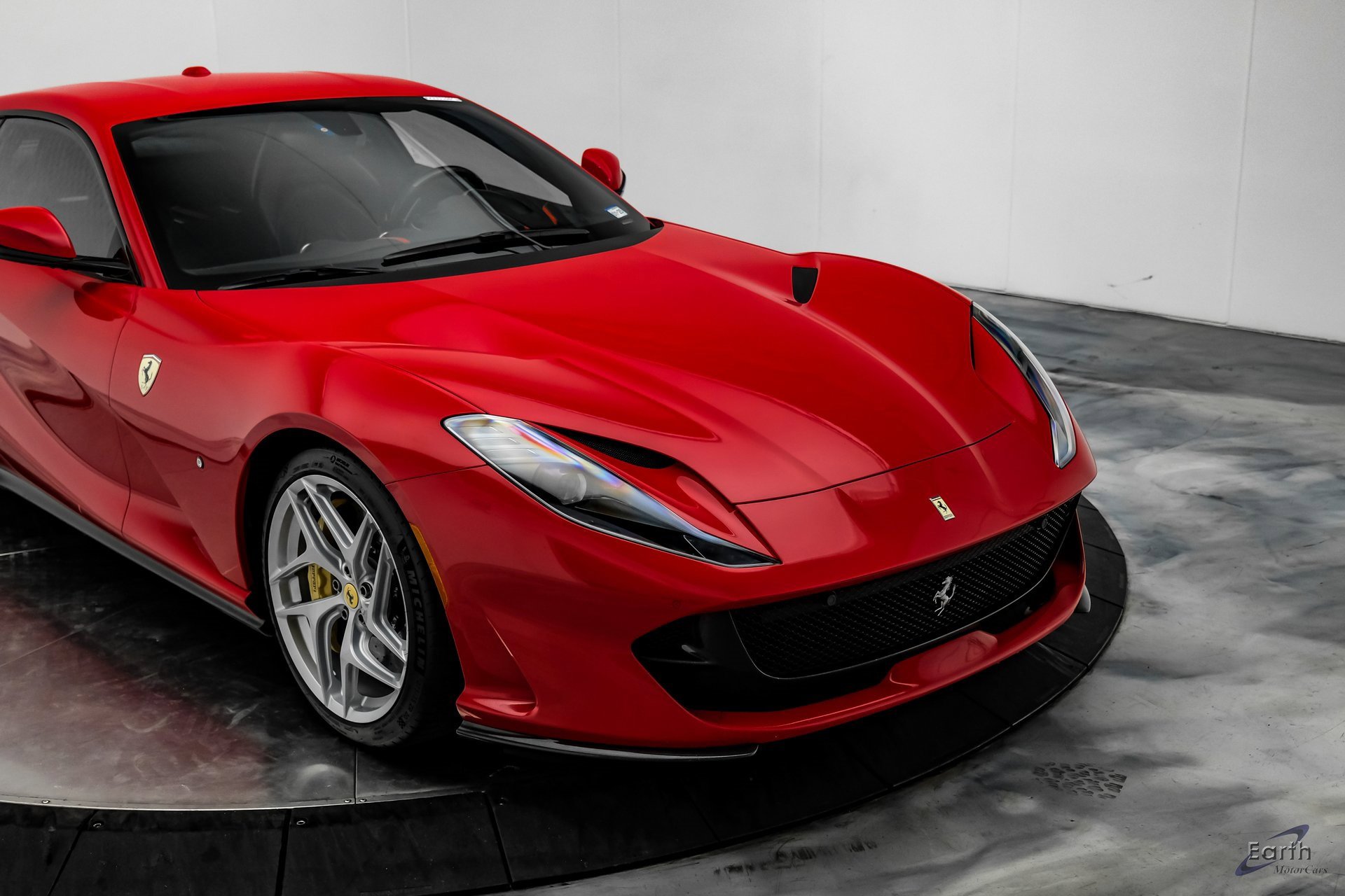 Used 2018 Ferrari 812 Superfast image 26
