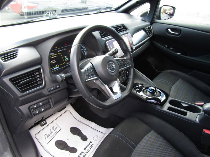 Used 2022 Nissan Leaf SV image 12