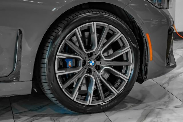 Used 2020 BMW 750i xDrive w/ Executive Package AWD/4WD image 76