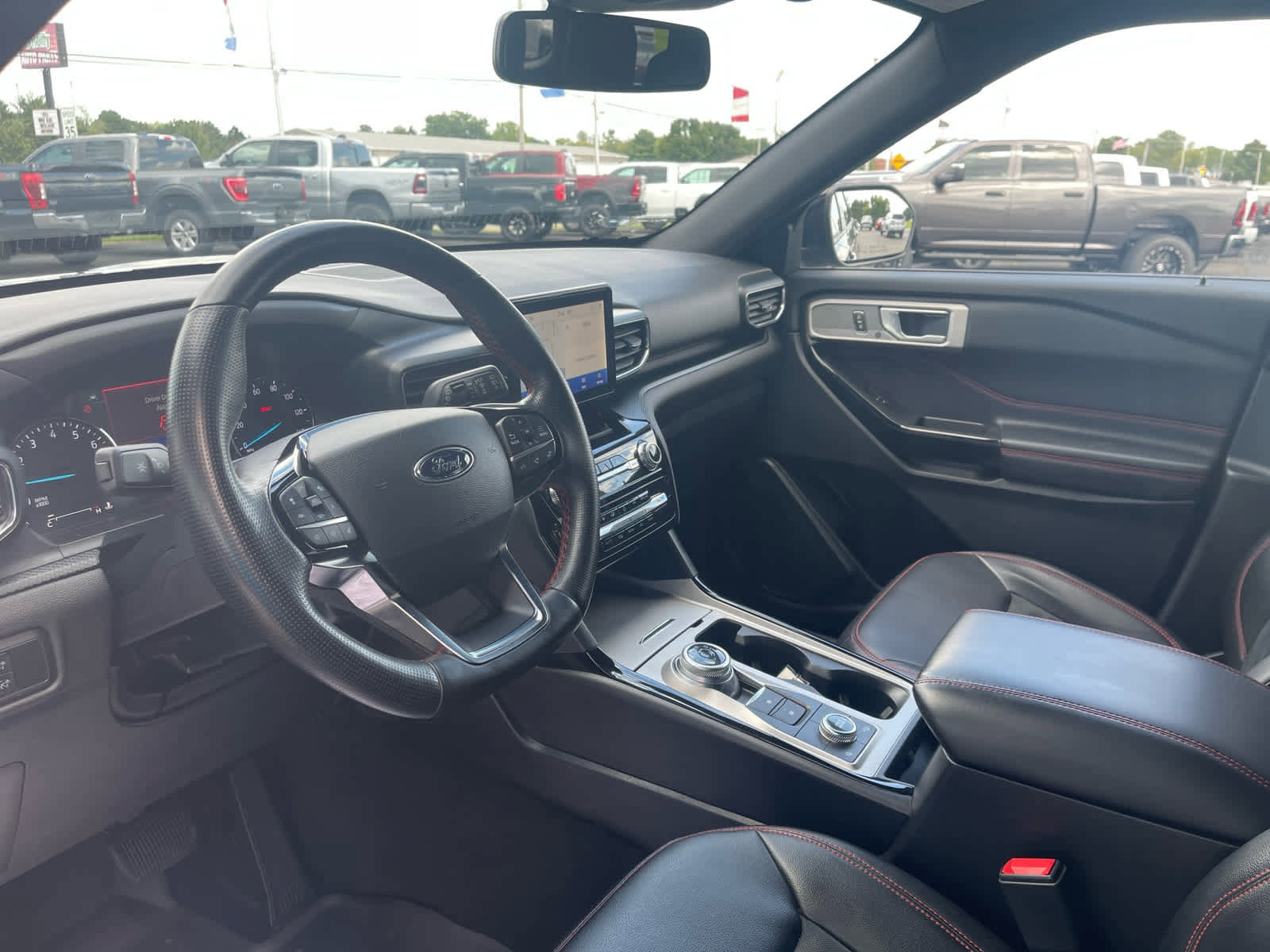 Used 2022 Ford Explorer ST-Line image 21