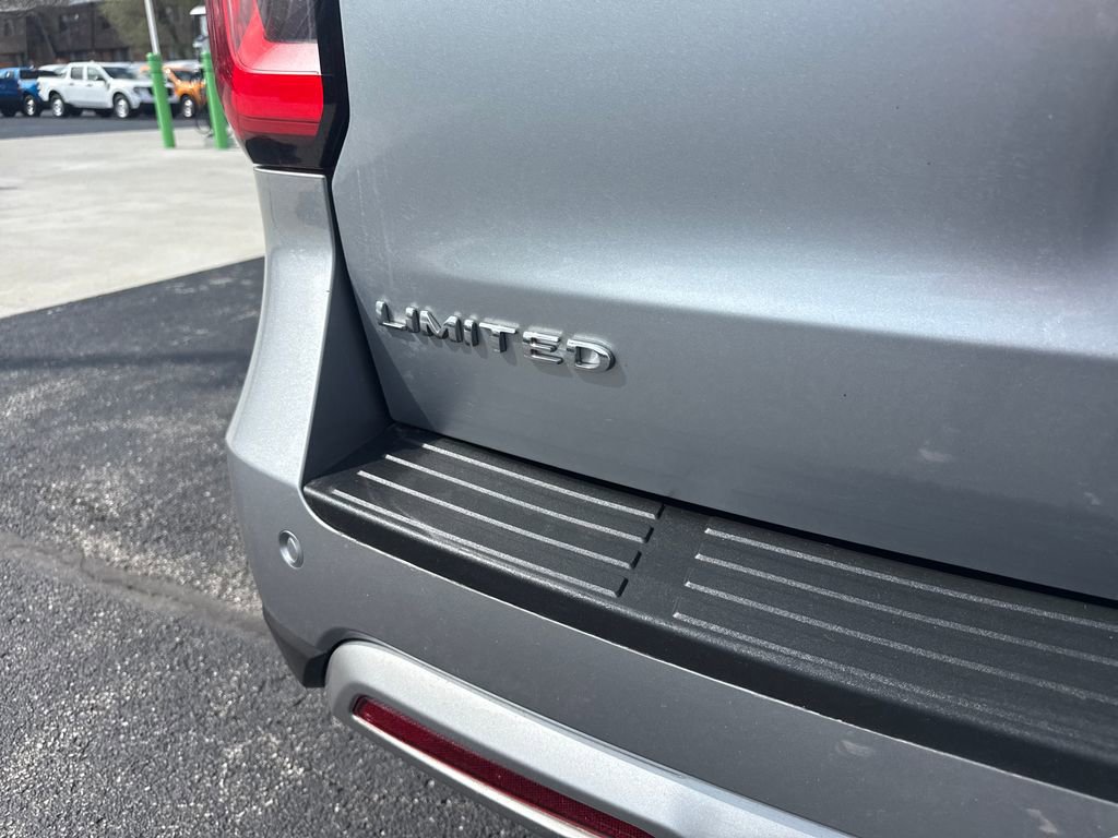 Used 2023 Ford Expedition Limited AWD/4WD image 13