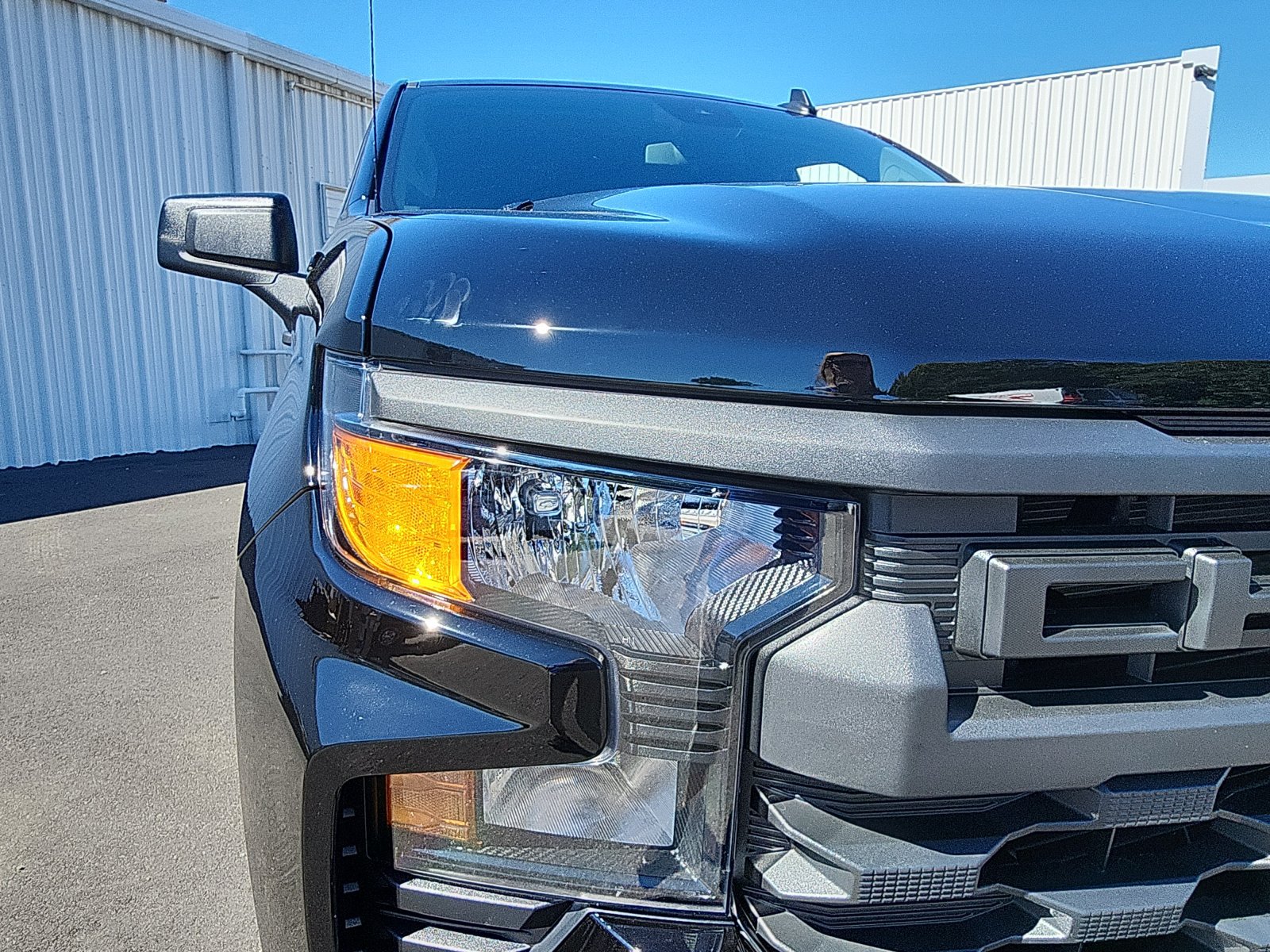 New 2026 Chevrolet Silverado 1500 Custom w/ LPO, Dark Essentials Package AWD/4WD image 12