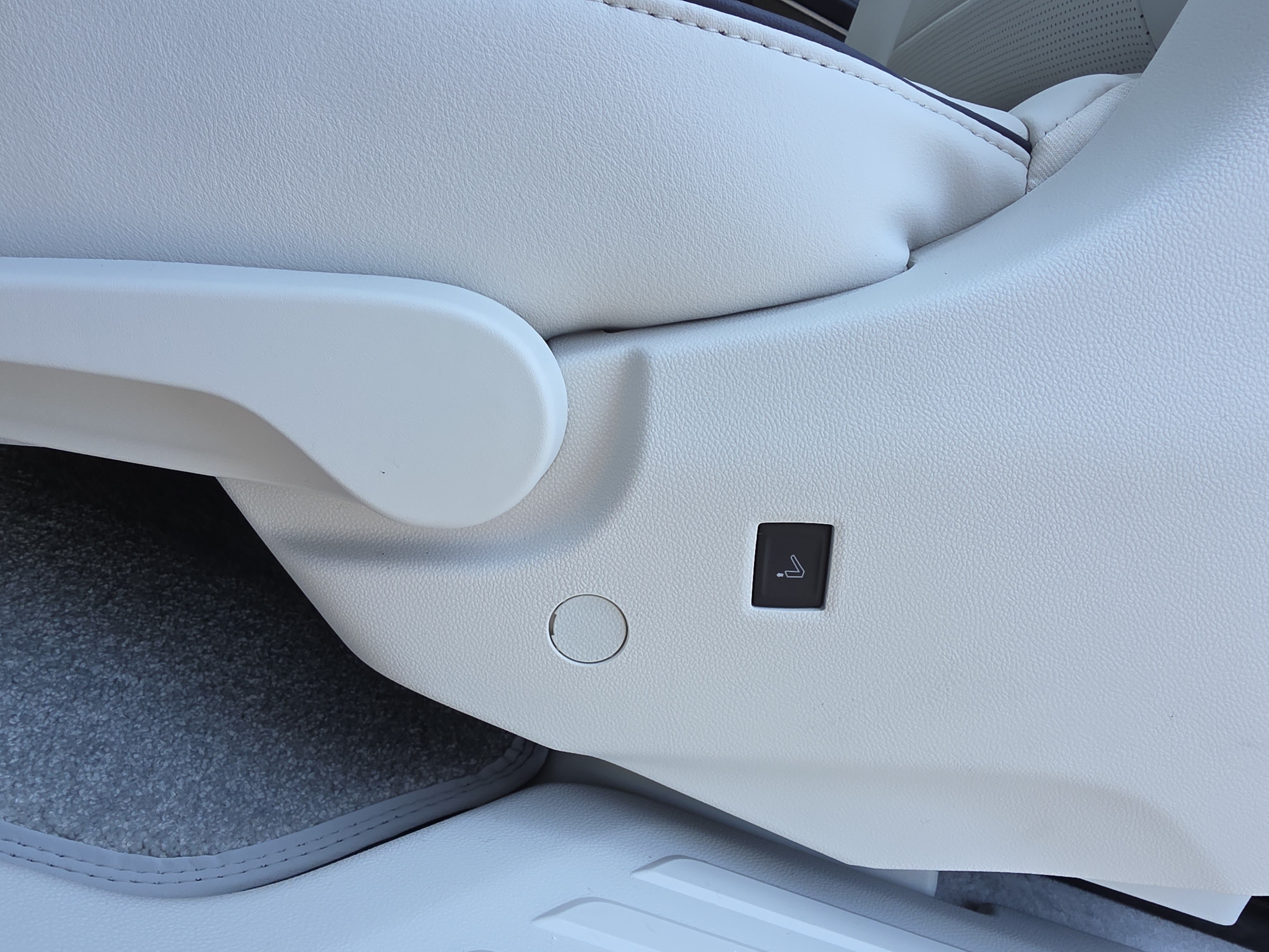 New 2027 Buick Enclave Avenir FWD image 38