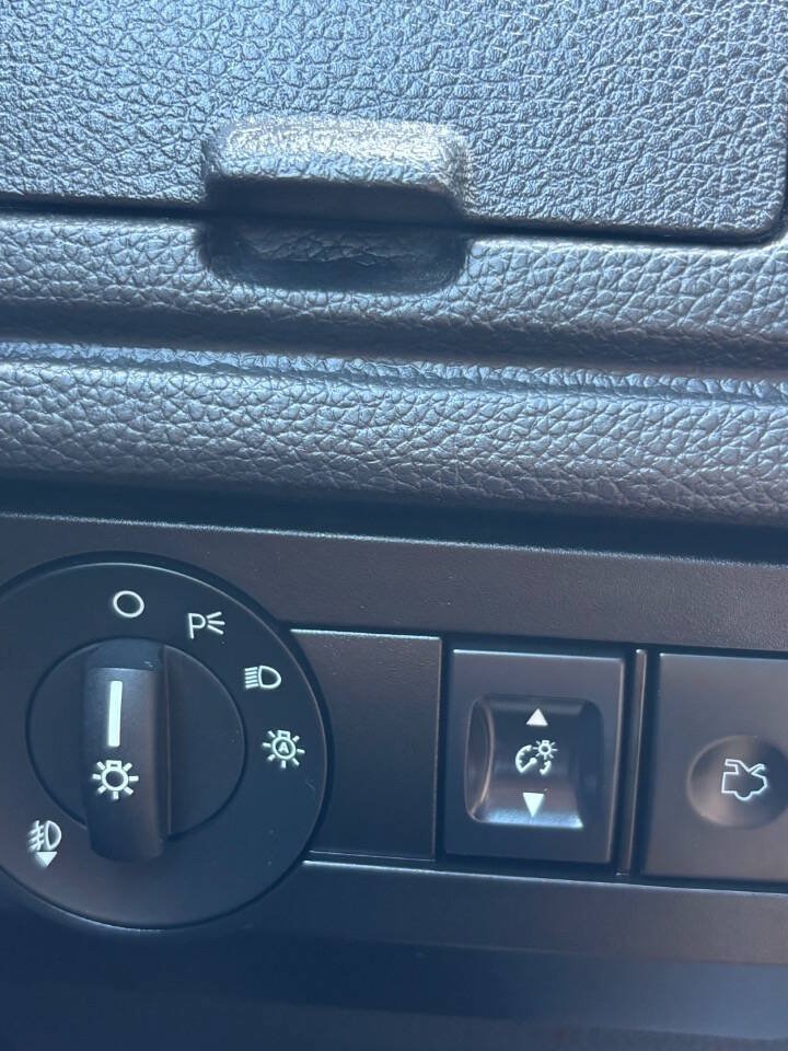 Used 2010 Ford Fusion Hybrid FWD image 26