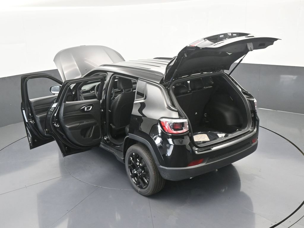 Used 2026 Jeep Compass Latitude AWD/4WD image 58