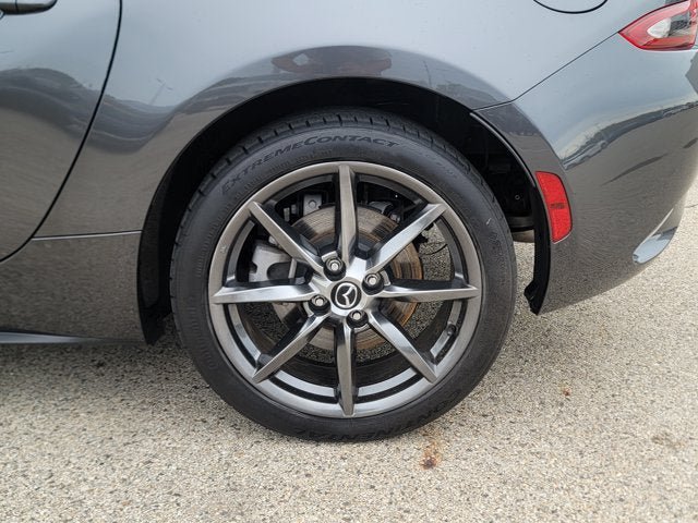 Used 2017 MAZDA MX-5 Miata RF Grand Touring RWD image 12