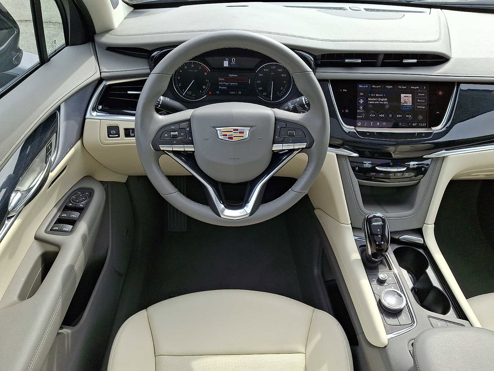 Used 2024 Cadillac XT6 Premium Luxury image 12