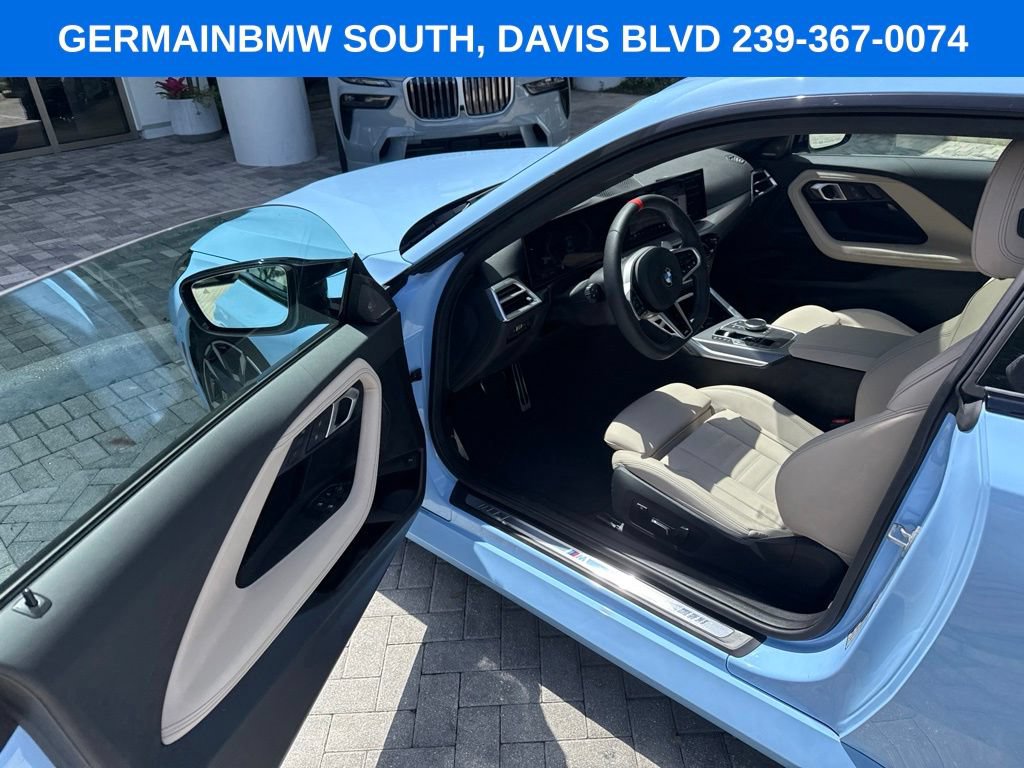 Used 2025 BMW M240i Coupe w/ Premium Package RWD image 11