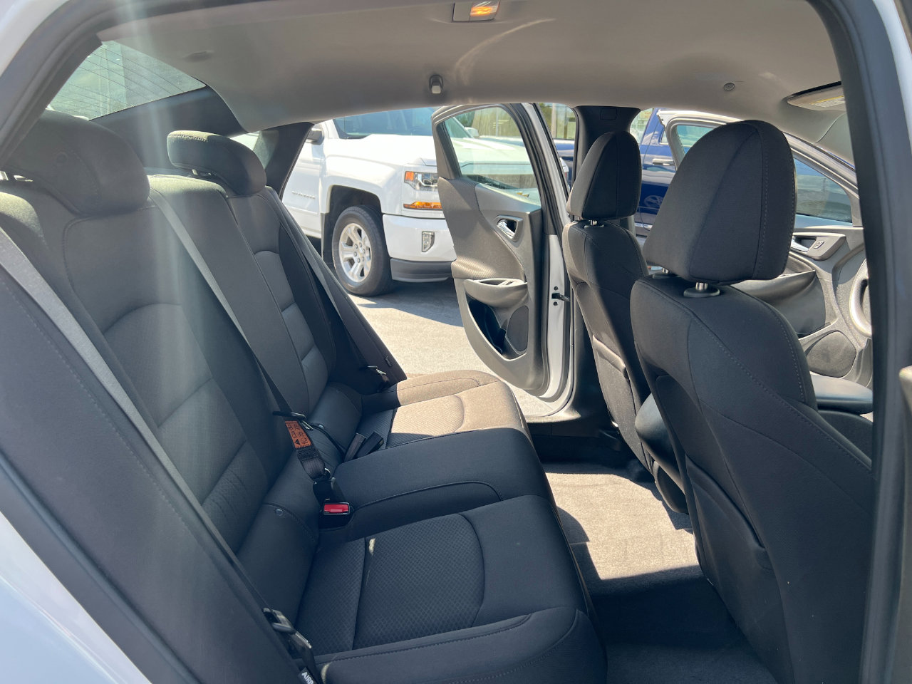 Used 2020 Chevrolet Malibu LS image 24