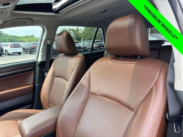 Used 2018 Subaru Outback 3.6R Touring AWD/4WD image 6