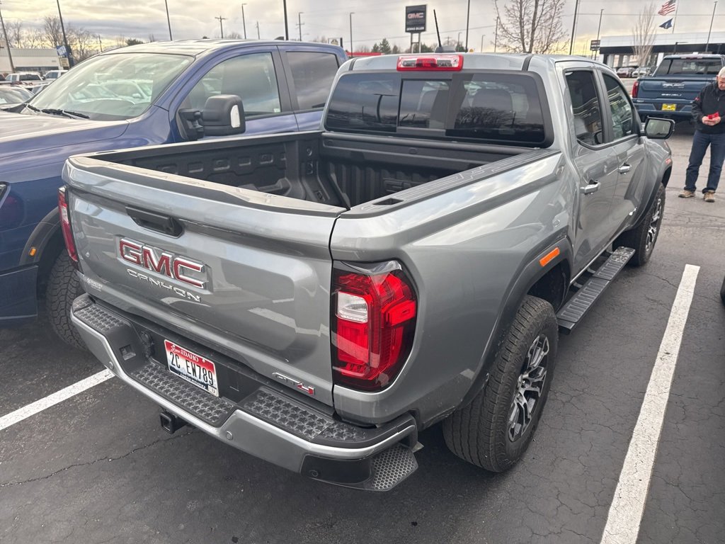 Used 2025 GMC Canyon AT4 image 3