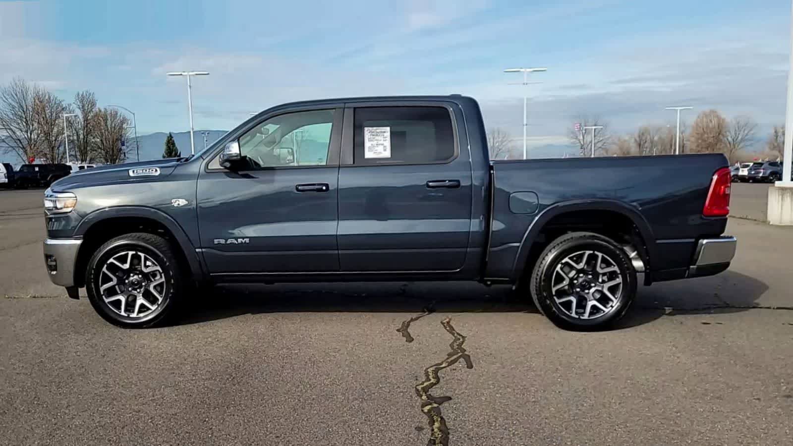 New 2026 RAM 1500 Laramie AWD/4WD image 5