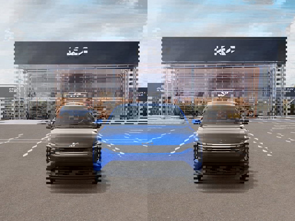 New 2025 Kia K4 LXS image 2