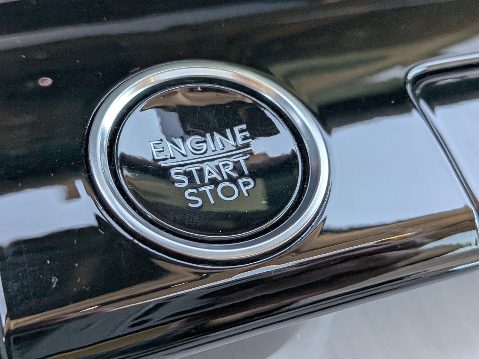 Certified 2025 Lincoln Navigator Reserve image 34