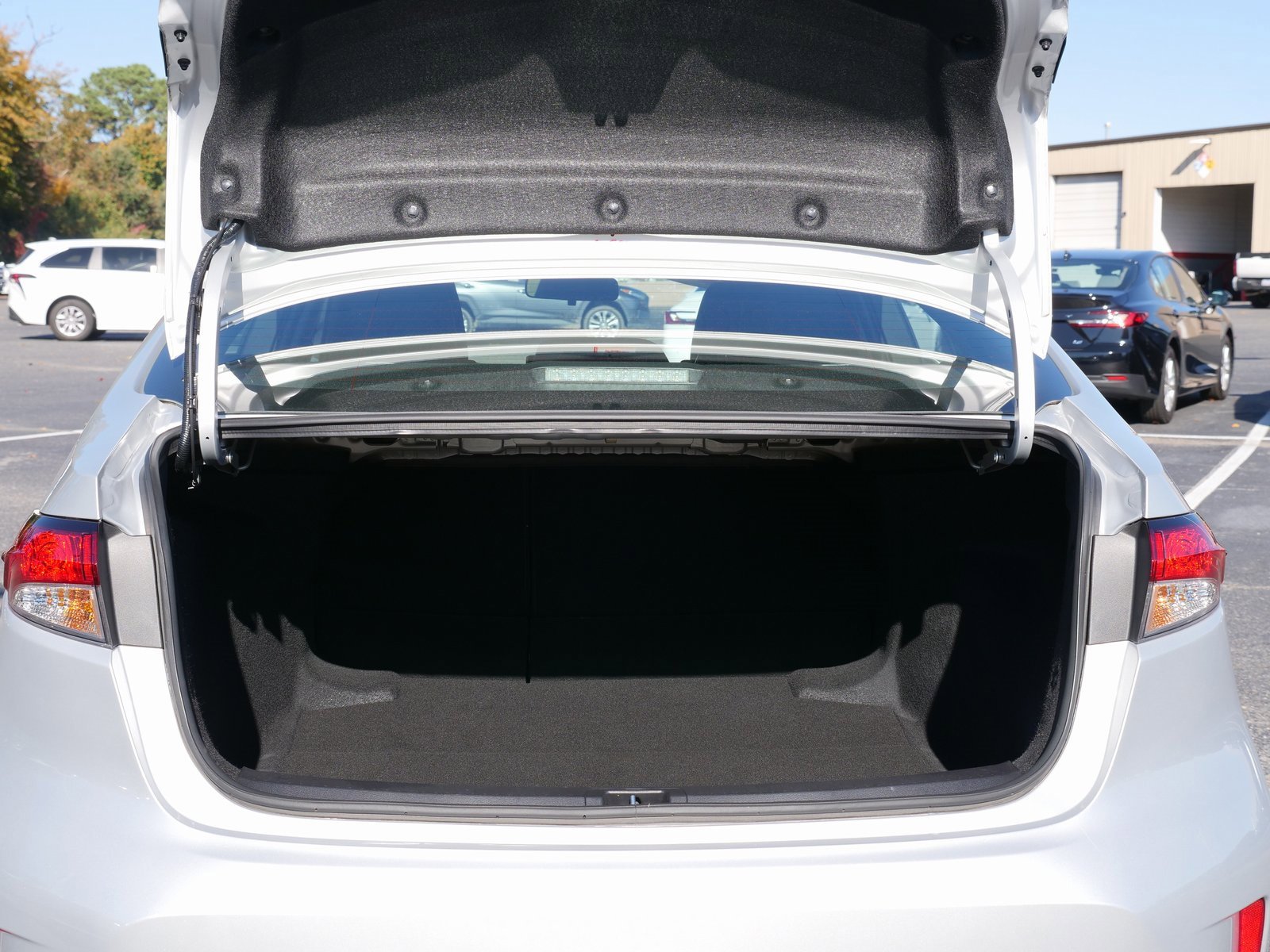 Used 2024 Toyota Corolla LE image 15